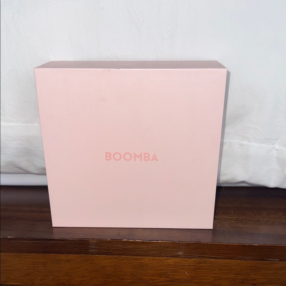 Boomba Pink Box